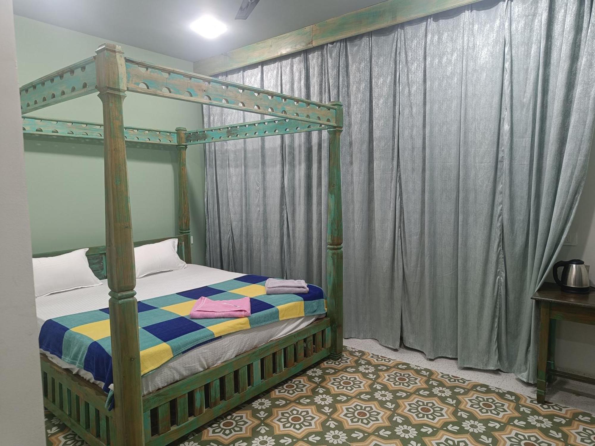 Lavish Exotic Hotel & Apartments Arambol Exterior photo