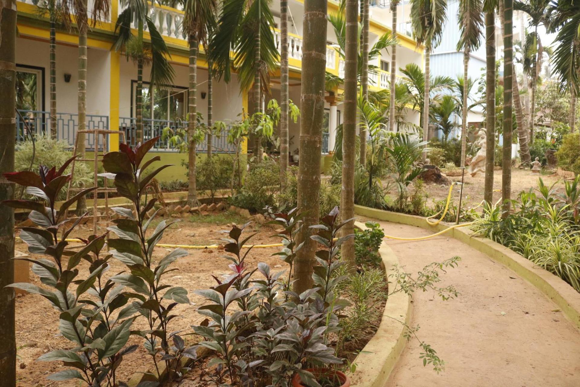 Lavish Exotic Hotel & Apartments Arambol Exterior photo